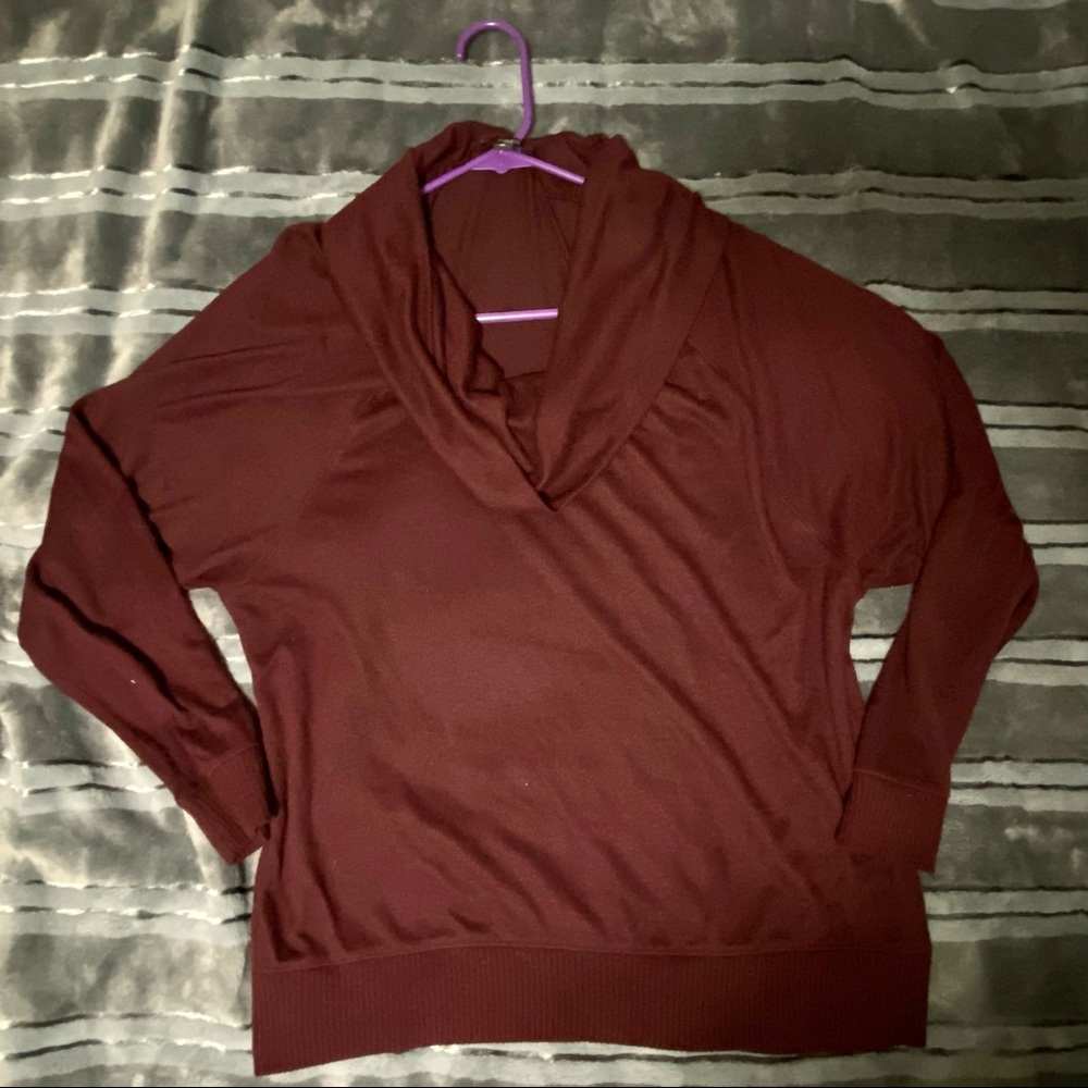 EXPRESS. Medium sweater.